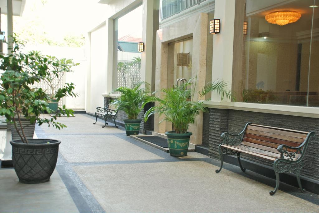 Padmaloka Hotel Tarakan Exterior foto